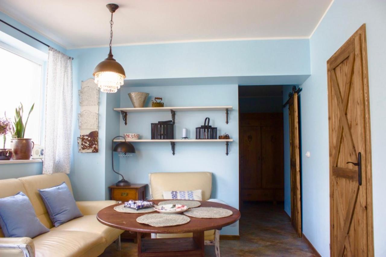 Apartment Sweet Country *